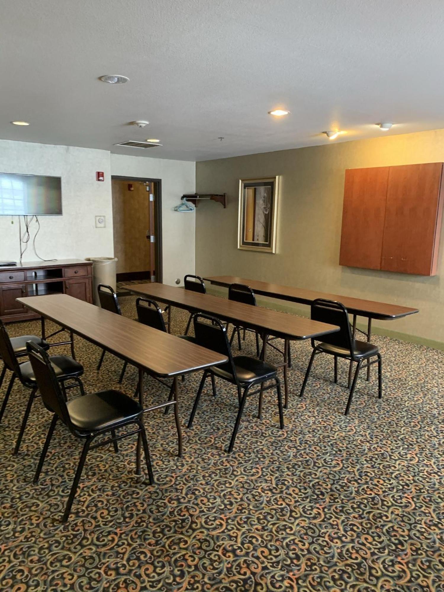 Grandstay Hotel & Suites Becker Bagian luar foto