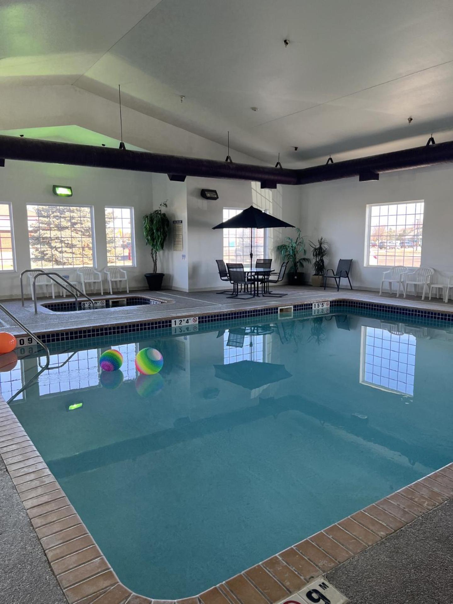Grandstay Hotel & Suites Becker Bagian luar foto