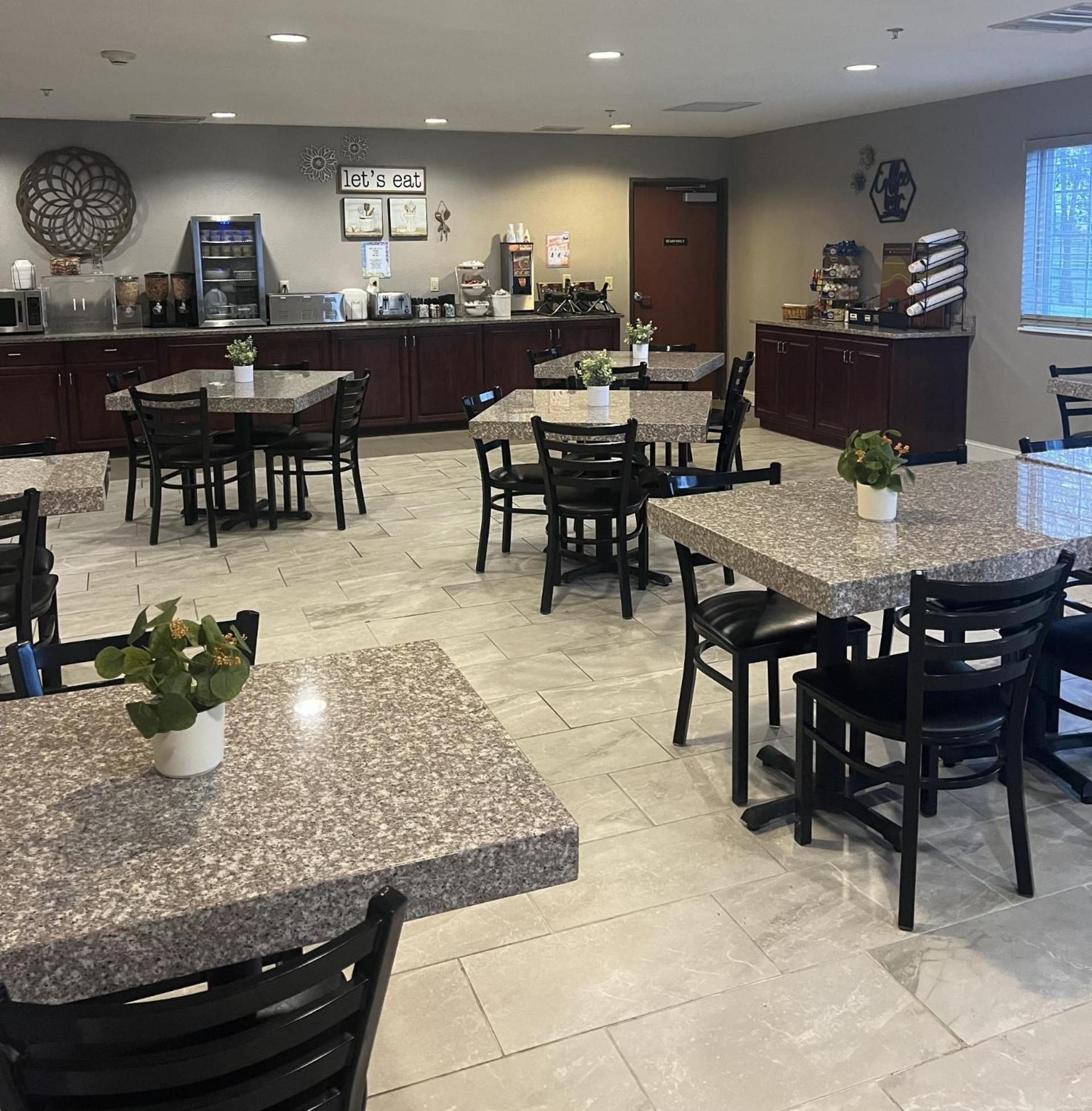 Grandstay Hotel & Suites Becker Bagian luar foto