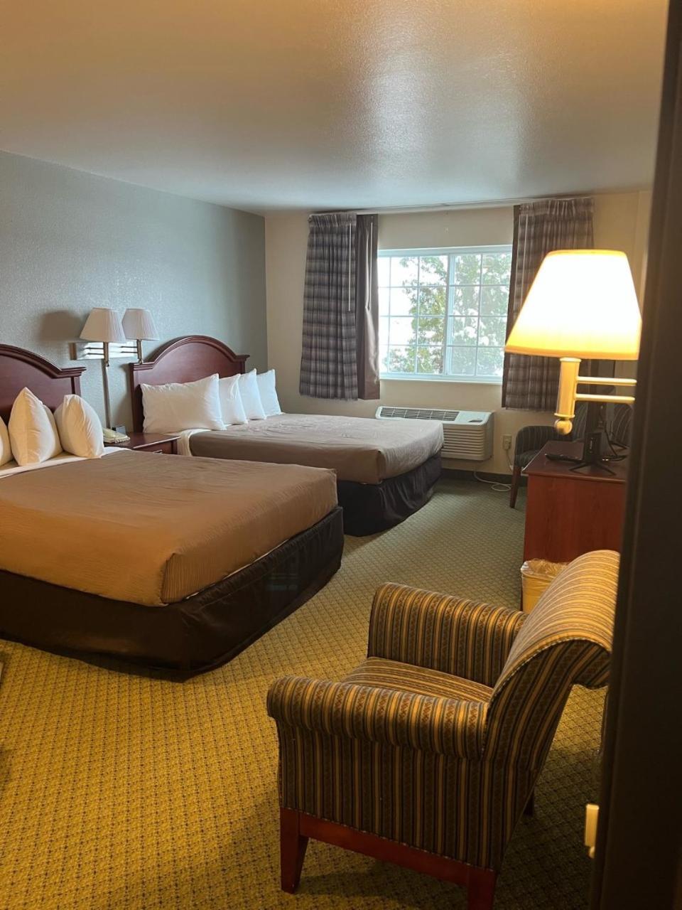 Grandstay Hotel & Suites Becker Bagian luar foto